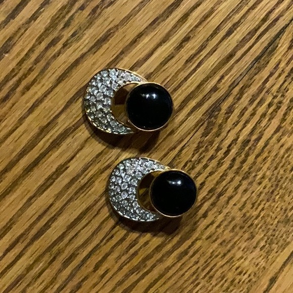 Elegant Black and Gold Earrings Fifth Avenue - Picture 1 of 4